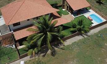 Imagem 3: Linda casa á beira mar de sonho verde