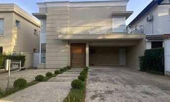 Imagem 4: Casa de condomínio para venda possui 371,67 metros quadrados com 4 quartos