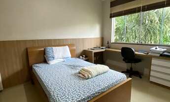 Imagem 5: Casa de condomínio sobrado para venda possui 276 metros quadrados com 4 quartos