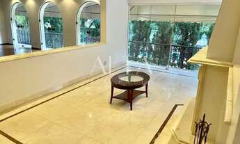 Imagem 5: Sobrado para venda tem 418 metros quadrados com 4 quartos