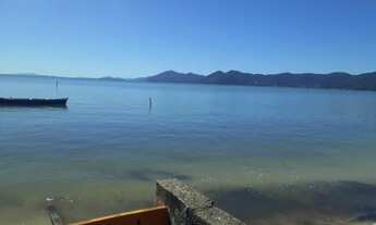 Imagem 4: Casa/kitinet frente para o mar