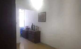 Imagem 4: Bom 2 quartos com vista lateral para mar