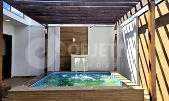 Imagem 2: Belíssima casa estilo sobrado no bairro Alto Umuarama em Uberlândia para aluguel