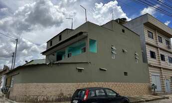 Imagem: Vende-se Sobrado com 2 residencias QR 215