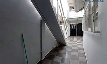 Imagem 4: Sobrado com 3 dormitórios para alugar, 267 m² por R$ 2.500,00/mês - Vila Nova Botucatu - B