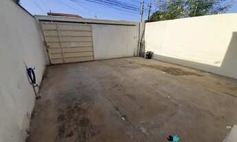 Imagem 3: Casa com 02 quartos para Venda e com Barracão