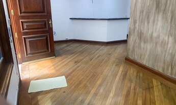 Imagem 5: Casa de Alto padrão na Vila Madalena com 3 andares, com closet e varanda