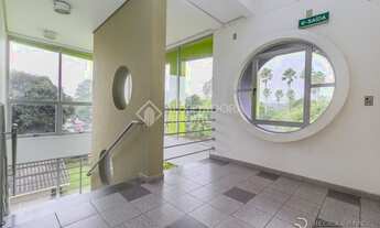 Imagem 2: PORTO ALEGRE - Prédio Inteiro - Tristeza