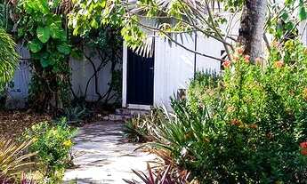 Imagem 2: Casa para venda possui 290 metros quadrados com 3 quartos em Calhau - São Luís - MA