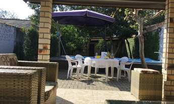 Imagem 4: Casa térrea com quiosque e piscina, terreno com 526m² no bairro Alto Petrópolis