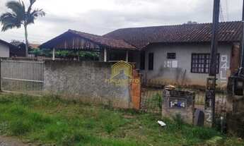 Imagem: TERRENO COM TRES CASAS DE MADEIRA