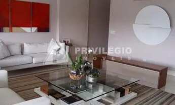 Imagem 5: Cobertura duplex para venda possui 318 metros quadrados com 4 quartos