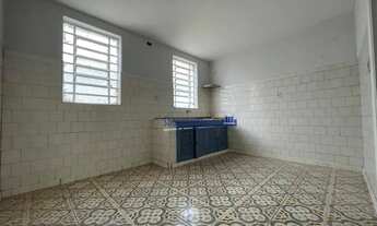 Imagem 6: Sobrado abaixo da avaliação em rua tranquila!!!