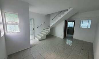 Imagem 2: Sobrado para aluguel com 2 quartos no Jardim Paraíso - Jacareí - SP