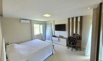 Imagem 6: Ótima casa duplex no Alphaville com 360m², 4 quartos sendo 2 suítes e 2 semi-suítes