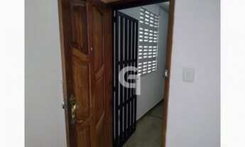 Imagem 4: 2/4 com varanda e nascente no Conj. Santa Edwiges - Mata Escura