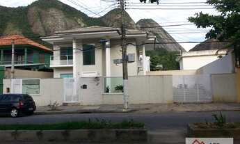 Imagem 2: Casa com 5 dormitórios em Itacoatiara