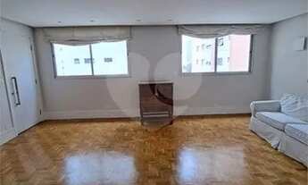 Imagem: MOEMA PÁSSAROS - FORA DA ROTA