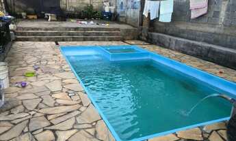 Imagem 3: Casa com piscina, em lote com área de 200 m², em Mateus Leme/ MG