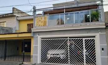 Imagem 3: Lindo Sobrado com Piscina e Ar-condicionado