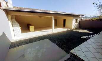 Imagem 3: Linda e muito aconchegante, impossível não se apaixonar por essa bela residência!