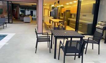 Imagem 2: Casa para aluguel possui 300 metros quadrados com 5 quartos