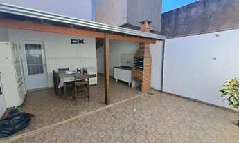 Imagem 5: Sobrado de 03 dormitórios com área de churrasco, portão automático