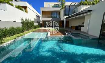 Imagem: Casa Triplex Alto Padrão à venda, Condomínio