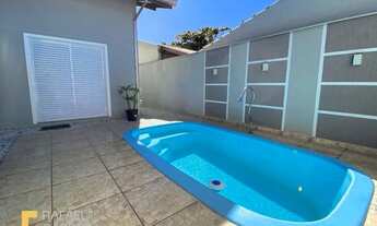 Imagem 4: Linda casa com piscina em Balneário Piçarras