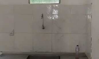 Imagem 3: Casa 2/4 ótima localização