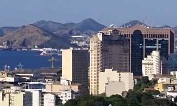 Imagem 7: Aluga-se uma casa com 9 Cômodos no CENTRO do RJ paga SÓ O ALUGUEL !!!!