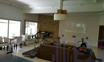 Imagem 4: Casa de condomínio para venda possui 600 metros quadrados com 5 quartos em Granja Viana