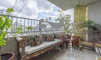 Imagem 1: Apartamento reformado na Av Higienópolis com 3 quartos ( 1 suíte ) e 2 vagas, 219m³