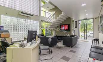 Imagem 4: PORTO ALEGRE - Prédio Inteiro - Tristeza