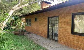 Imagem 4: Casa beira do Lago Azul, para aluguel possui 150 m² e amplo terreno