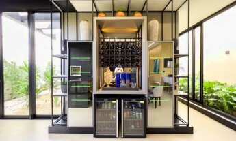 Imagem 6: Casa de condomínio para venda possui 402 metros quadrados com 4 quartos