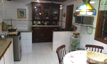 Imagem 4: Casa de condomínio para aluguel tem 250 metros quadrados com 2 quartos