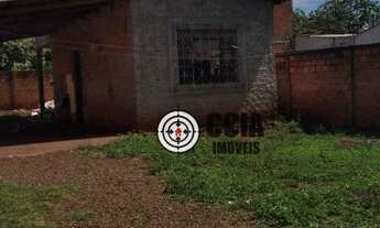 Imagem 3: Terreno com pequena edificação