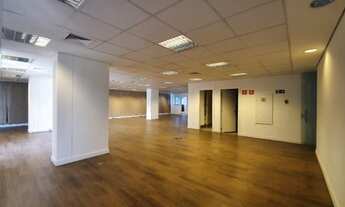 Imagem 7: Ponto comercial/Loja/Box para aluguel e venda possui 572 metros quadrados com 1 quarto