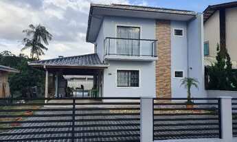 Imagem 5: Linda Residência com geração de energia solar