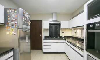 Imagem 6: Casa para venda possui 207 metros quadrados com 5 quartos em Jardim América - São Paulo