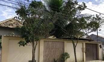 Imagem 2: Casa para Venda em Araruama, Viaduto, 3 dormitórios, 2 suítes, 2 banheiros, 2 vagas