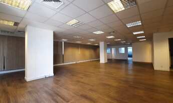 Imagem 2: Ponto comercial/Loja/Box para aluguel e venda possui 572 metros quadrados com 1 quarto