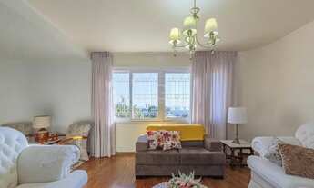 Imagem 2: Casa a venda com 400m², bairro, Teresópolis