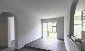 Imagem 2: Apartamento para venda tem 68 metros quadrados com 2 quartos em Botafogo - Rio de Janeiro