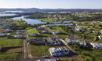 Imagem: Lote as margens do Lago Corumbá - Parque