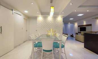 Imagem 5: Apartamento reformado e com sacada frente ao mar da Praia das Pitangueiras de 4 dormitório