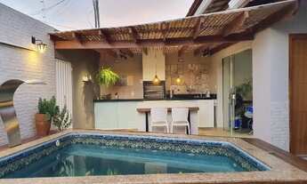 Imagem: Casa com piscina na Morada dos Pássaros