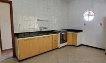 Imagem 4: Casa para venda tem 140 metros quadrados com 3 quartos em Centro - Camaçari - BA