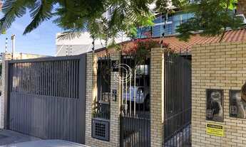 Imagem 2: Linda casa para venda possui 450m², com 7 quartos em Abraão - Florianópolis - SC